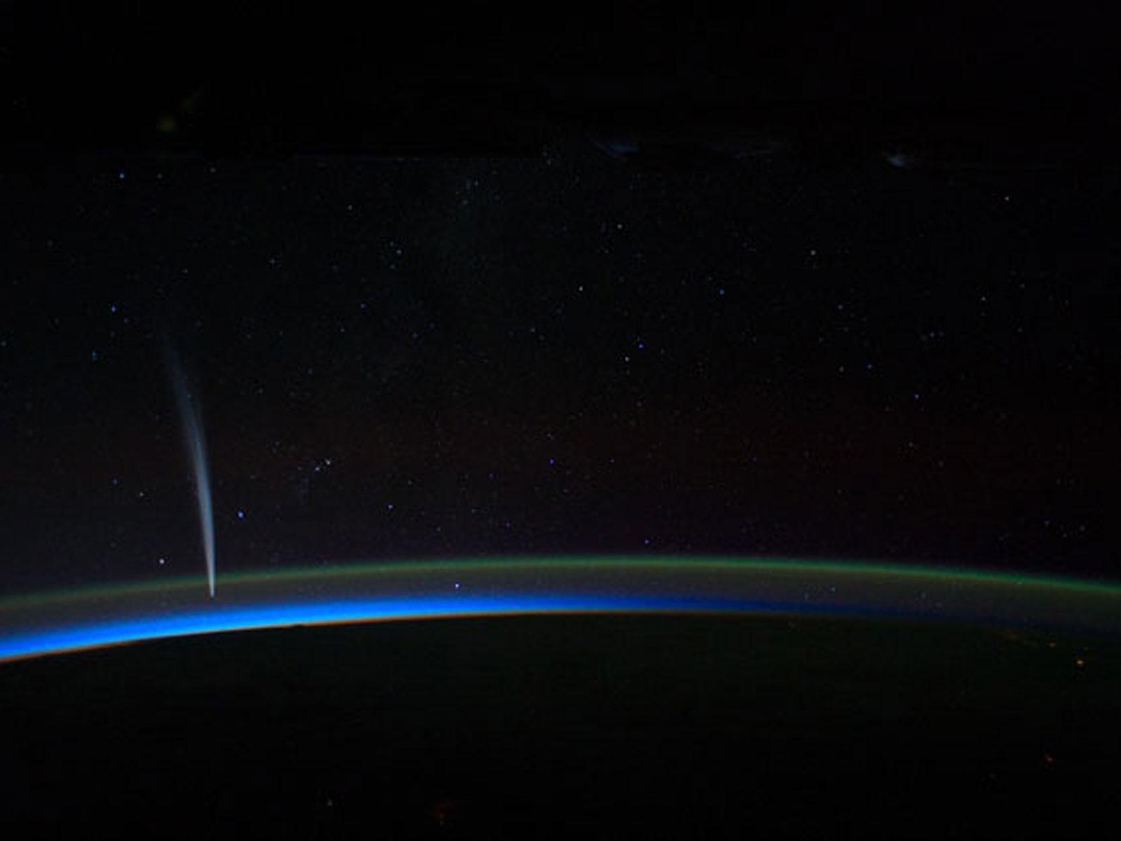 Spectacular Photos: Astronaut Sees Dazzling Comet From Space Station